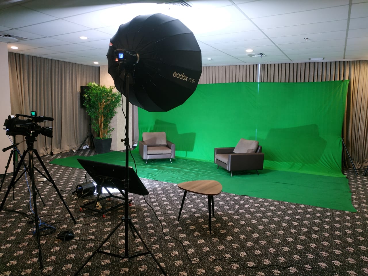 Lotte Video conference video greenscreen virtual event (3)