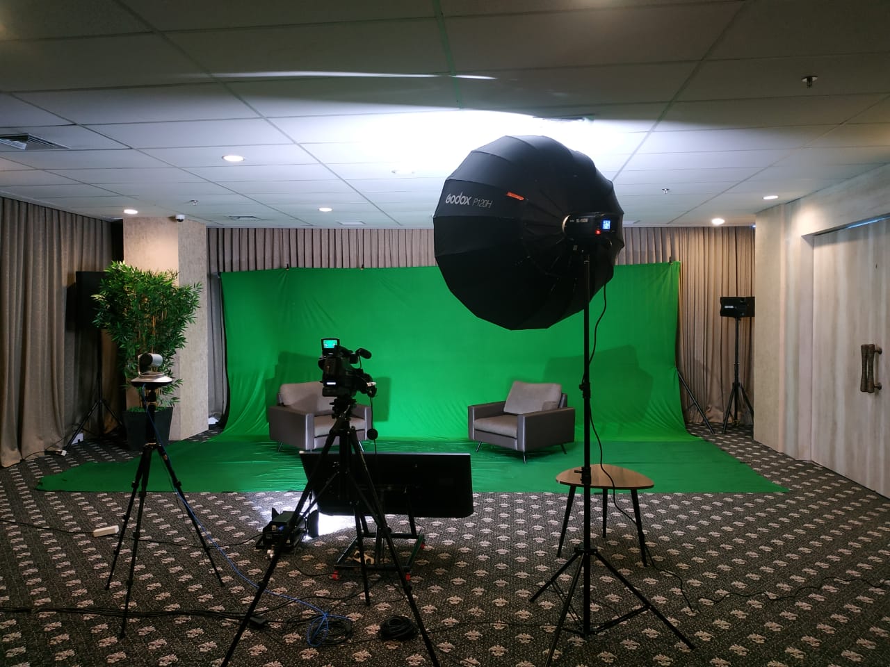 Lotte Video conference video greenscreen virtual event (4)
